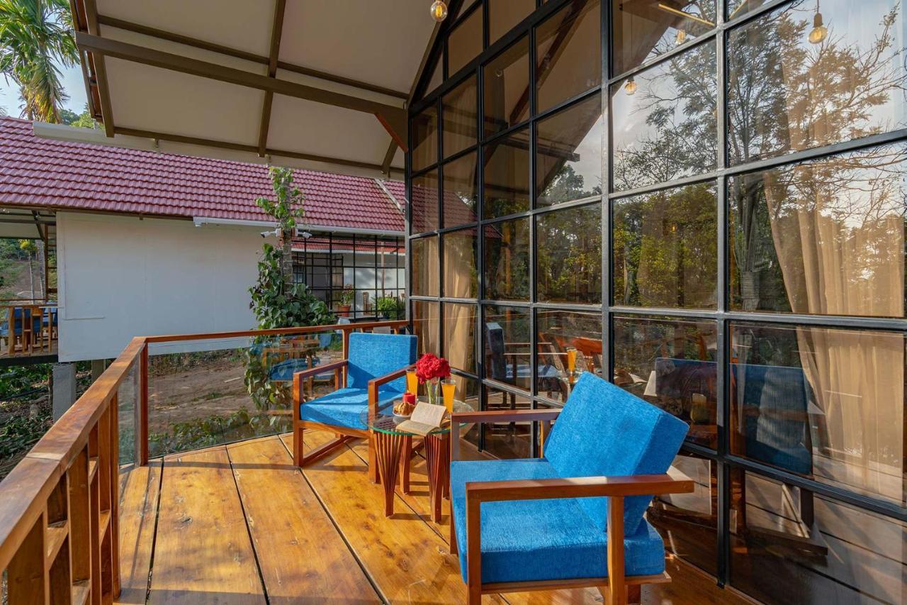 Stayvista At Cicada Chikmagalur 2Bhk Breakfast Included With Amazing View Екстер'єр фото