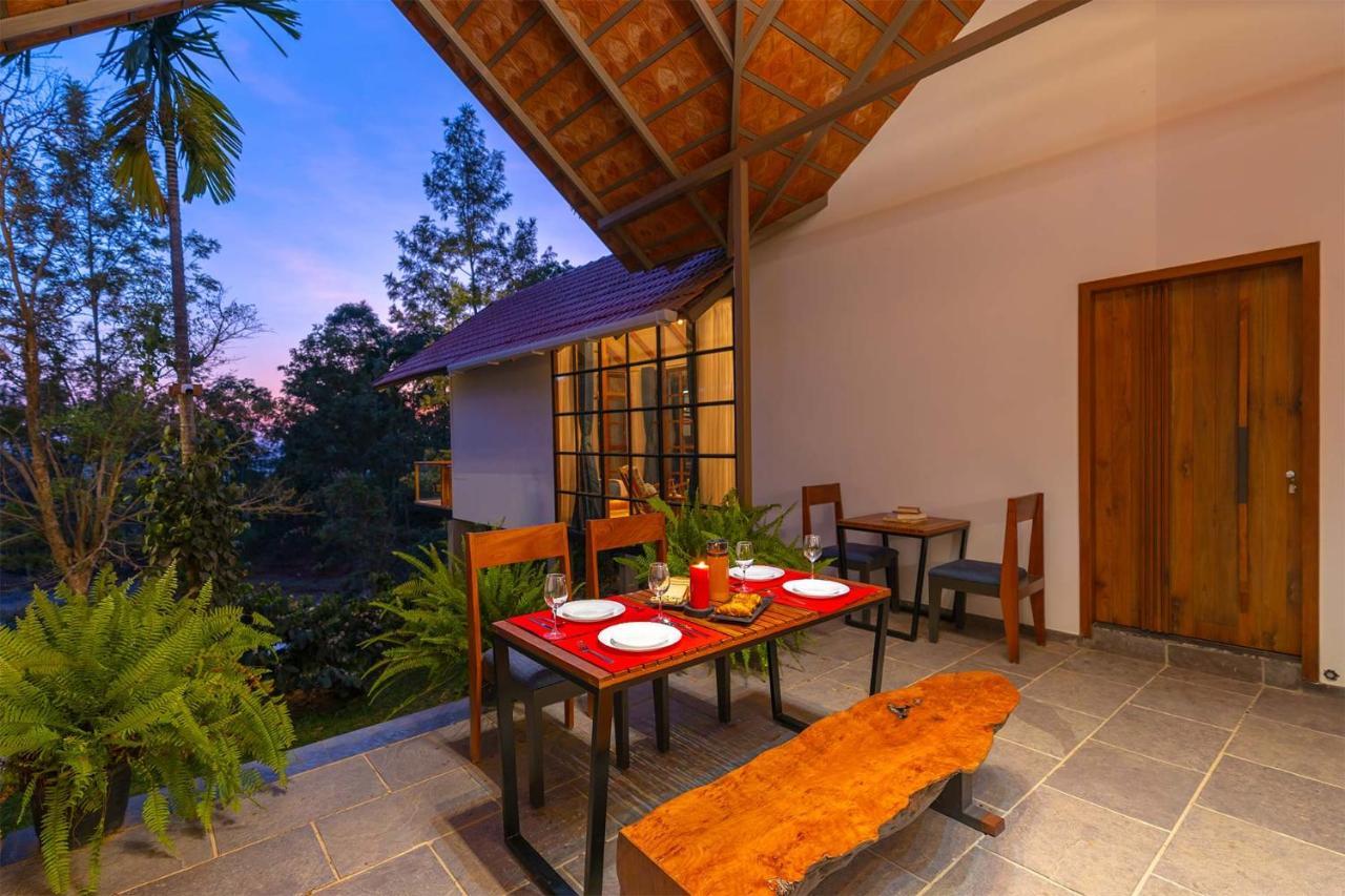 Stayvista At Cicada Chikmagalur 2Bhk Breakfast Included With Amazing View Екстер'єр фото
